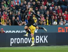 HTH-关于里程碑夜！阿贾克斯扳平良机，NBA常规赛冲刺阶段刷纪录，气氛紧张，数据趋势出现新变化的信息