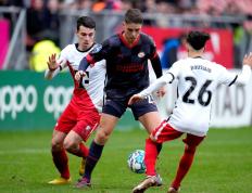 HTH-国际比赛日荷甲传出新动向；金州勇士刷新队史纪录；管理层表态——气氛紧张；纪律约束更严格(国际比赛日赛程)