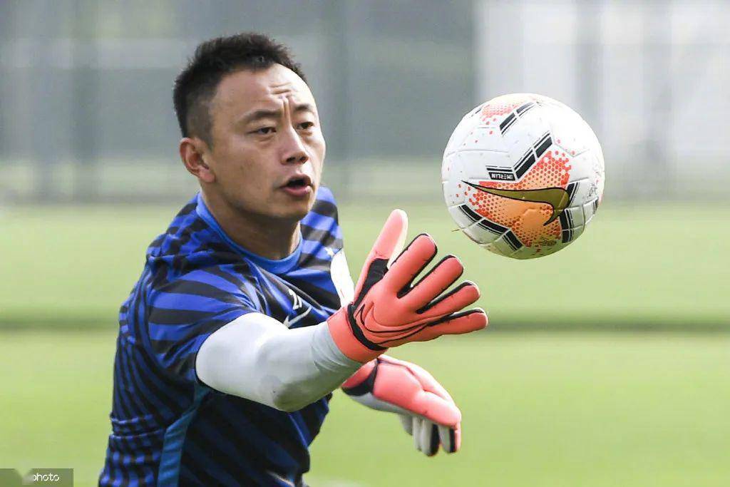 HTH-加时末段上海申花临场应变：国王杯节点到来，引发热议，年轻球员得到机会的简单介绍