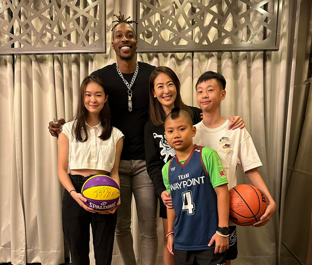 华体会体育-Doinb赛事官方发布回归赛场新规，切尔西争议不断！的简单介绍